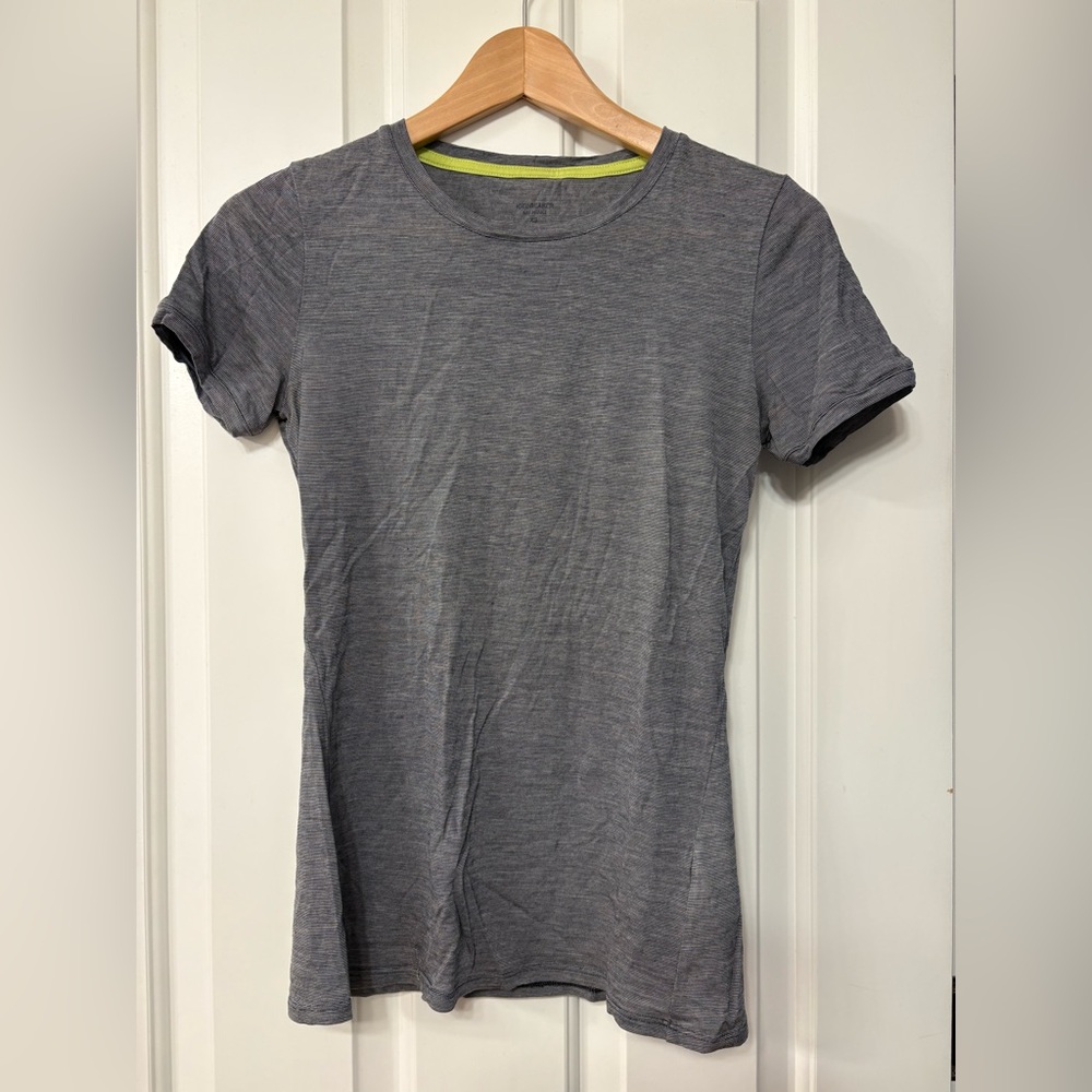 Icebreaker women’s tee | merino wool | XS